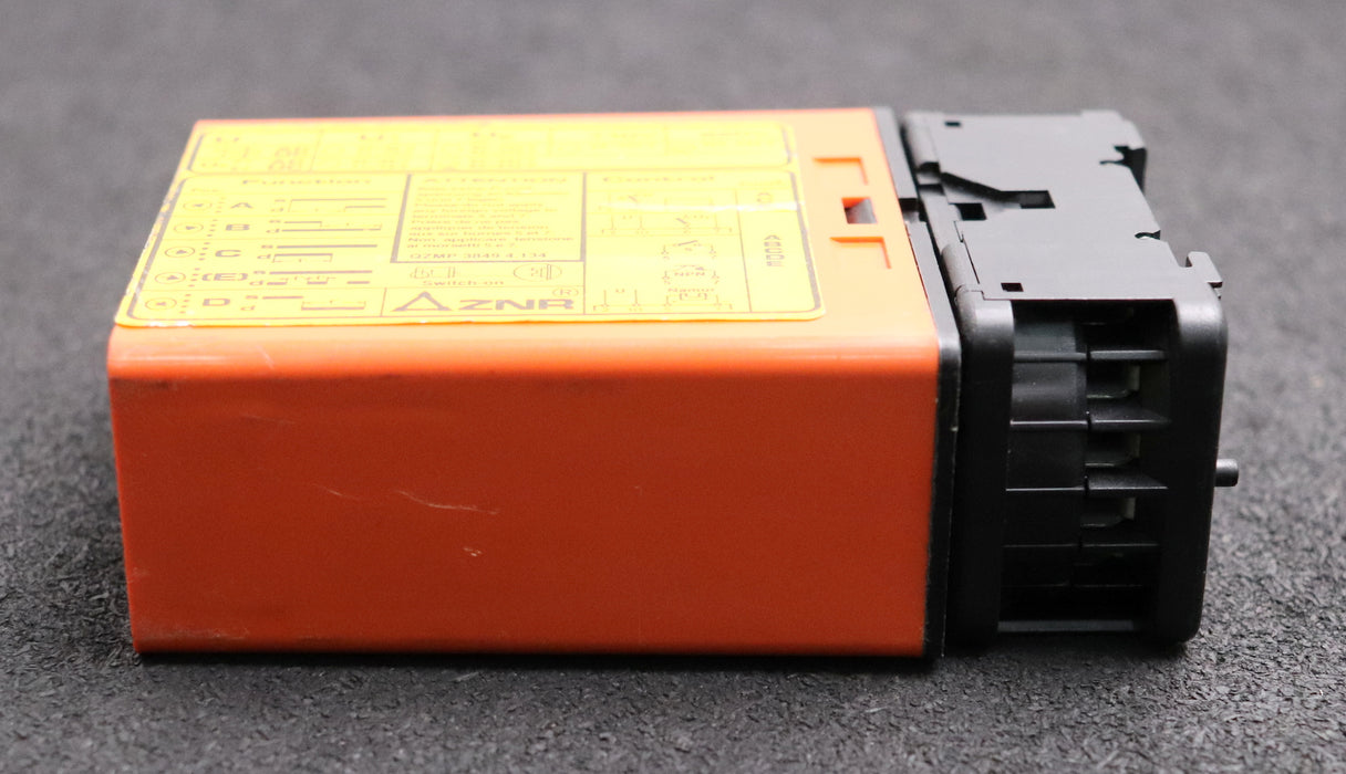 Bild des Artikels BIRCHER-Zeitrelais-Typ-QZMP-220VAC-50/60Hz-0,1-999.9-6A-250VAC-gebraucht