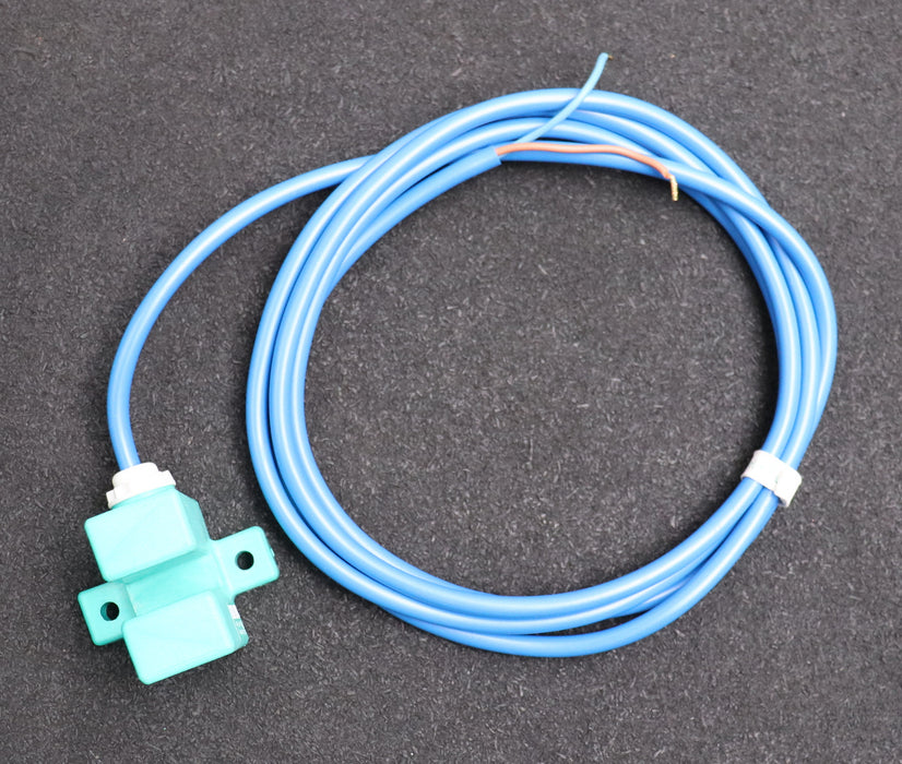 Bild des Artikels PEPPERL+FUCHS-Induktiver-Schlitzsensor-Hersteller-Artikel-Nr.:-SJ10-N-674