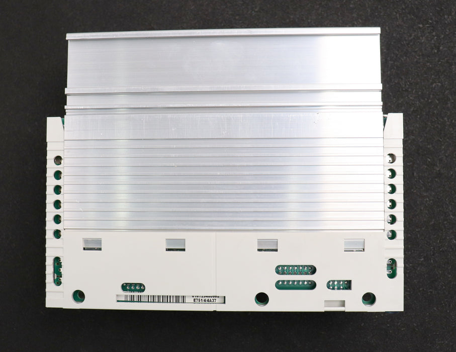 Bild des Artikels LENZE-Frequenzumrichter-8200-VECTOR-Type-E82EV751K4C-Id.-No.-13127094-400VAC