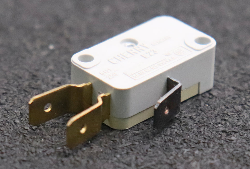 Bild des Artikels CHERRY-Mikroschalter-mit-Rollenhebel-E23-5A-1/4HP-125/250VAC-gebraucht