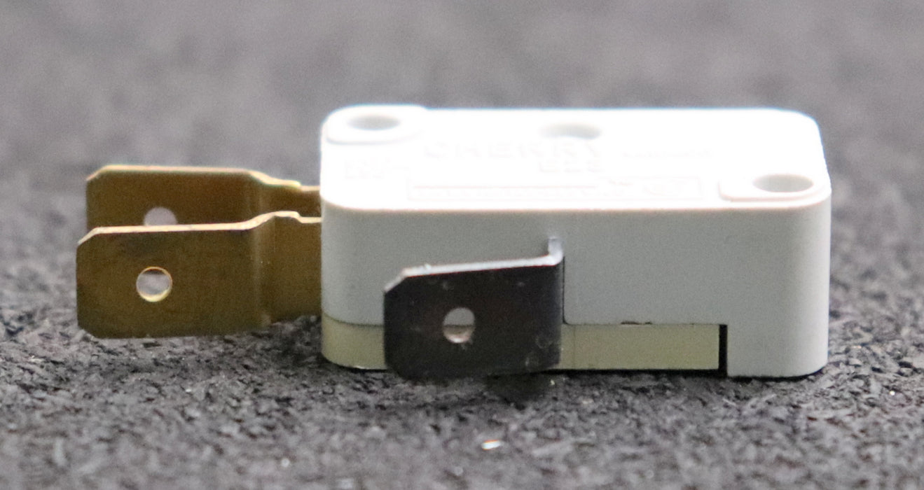 Bild des Artikels CHERRY-Mikroschalter-mit-Rollenhebel-E23-5A-1/4HP-125/250VAC-gebraucht