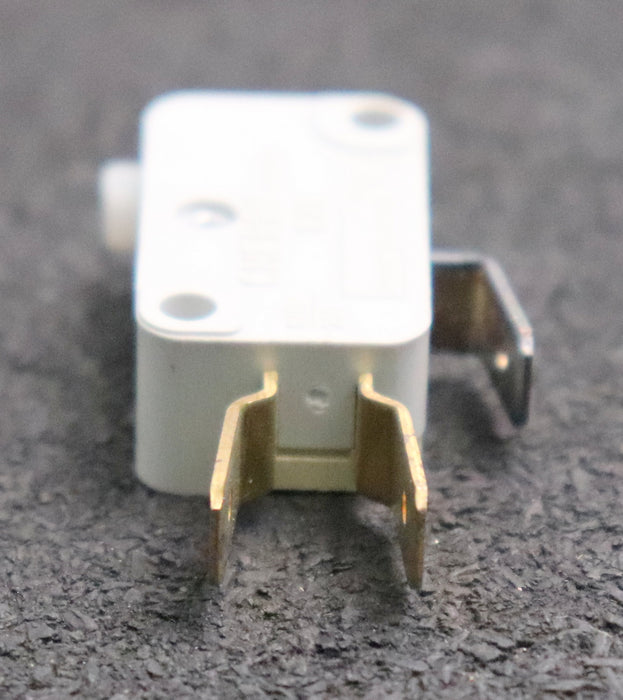 Bild des Artikels CHERRY-Mikroschalter-mit-Rollenhebel-E23-5A-1/4HP-125/250VAC-gebraucht