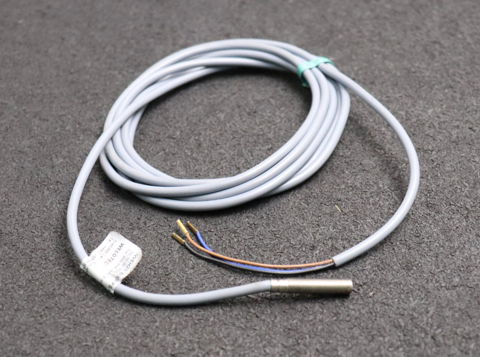 Bild des Artikels WELOTEC-induktive-Näherungsschalter-Typ-IWEH25-B008-PS-K-10-30VDC-200mA-IP67