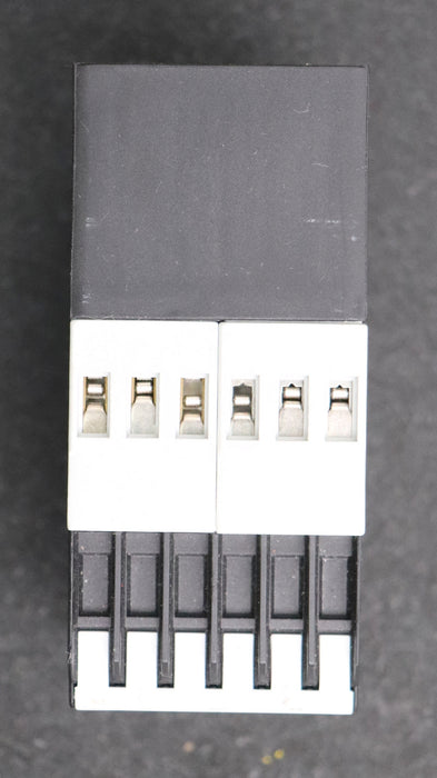Bild des Artikels MÖLLER-Stromüberwachungsrelais-Typ-EMR4-I15-2-A-24VDC-/-4A,-230VAC-/-4A