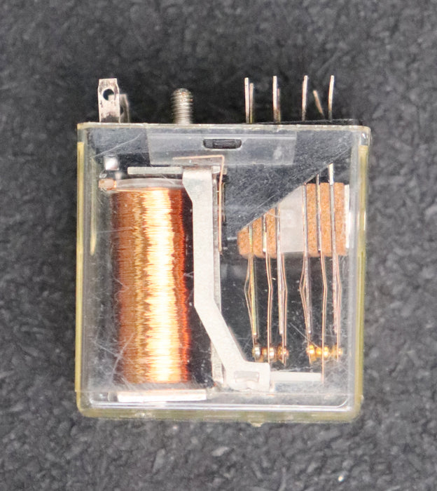 Bild des Artikels SIEMENS-6x-Relais-V23154-D0717-B110-12VDC-gebraucht