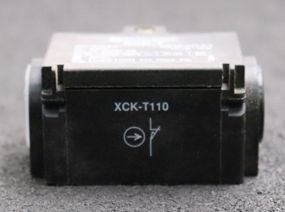 Bild des Artikels TELEMECANIQUE-Positionsschalter-Typ-XCK-T110-Art.Nr.-64765-500V-6kV-240VAC-3A