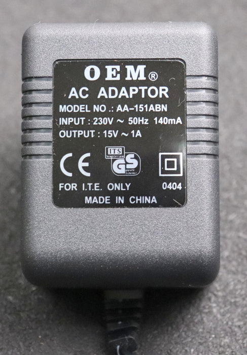 Bild des Artikels OEM-AC-Adapter-Model-No.-AA-151ABN-Input-230VAC-50Hz-140mA-Output-15VAC-1A