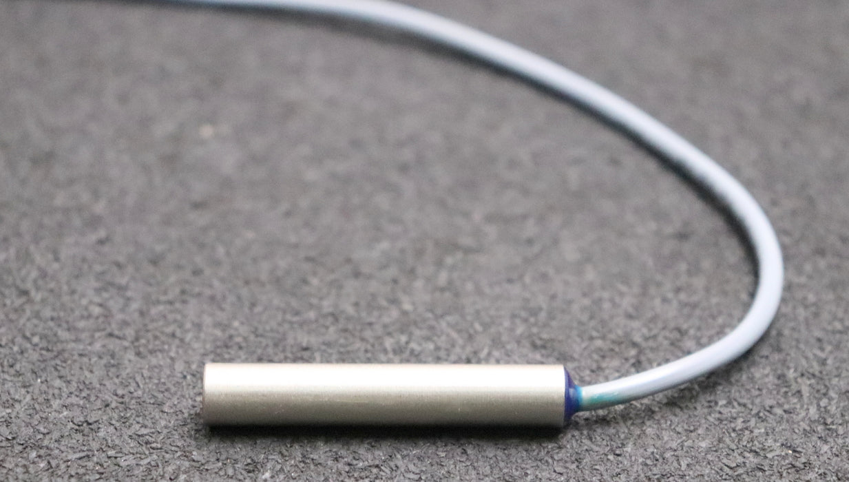 Bild des Artikels BAUMER-PROXIMITY-SWITCH-Näherungsschalter-Typ-IFR-09-24-15K06-unbenutzt