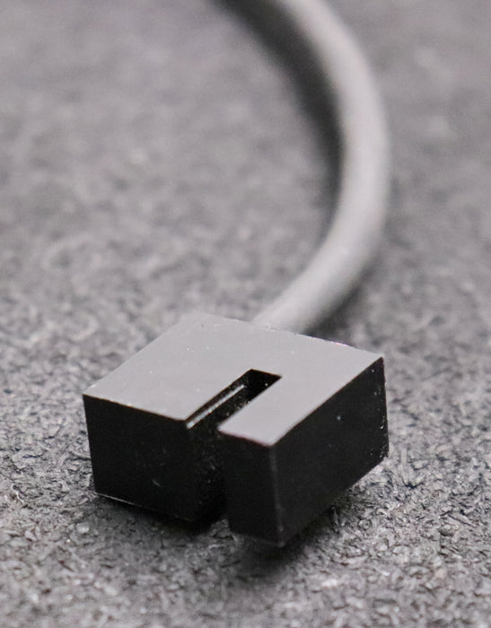 Bild des Artikels PEPPERL+FUCHS-VISOLUX-Photoelektrischer-Sensor-Typ-ML-18/7b/15/25/33/46-24VDC