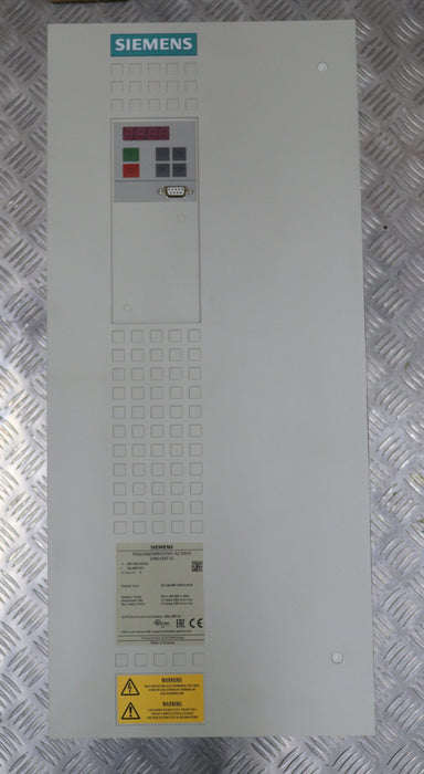 Bild des Artikels SIEMENS-MASTERDRIVES-SIMOVERT-VC-Frequenzumformer-6SE7026-0ED61-380-460VAC