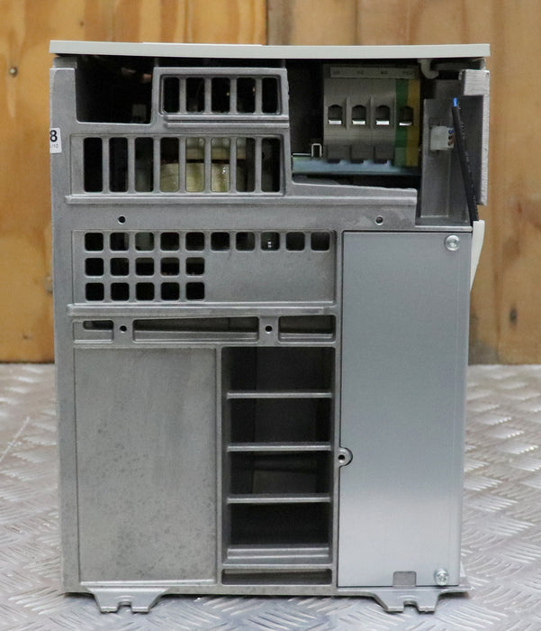 Bild des Artikels SIEMENS-MASTERDRIVES-SIMOVERT-VC-Frequenzumformer-6SE7026-0ED61-380-460VAC