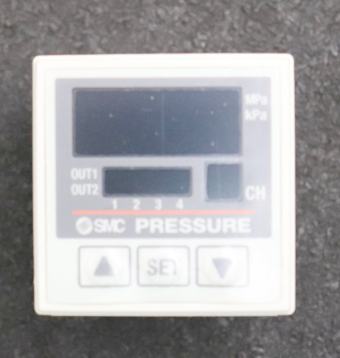Bild des Artikels SMC-Digitaler-Mehrkanal-Controller-PSE201-PNP-5-Ausgänge-+-Auto-Referenz-Eingang