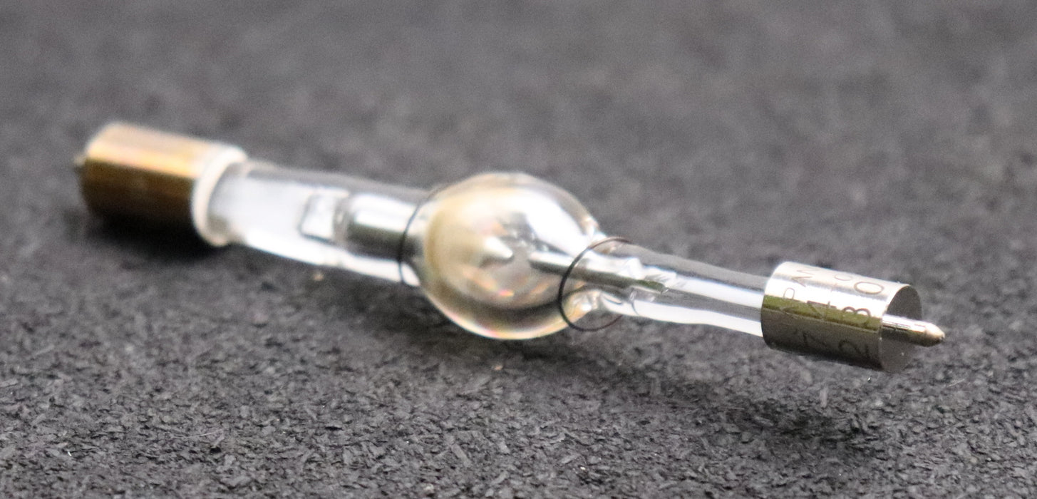 Bild des Artikels HAMAMATSU-Xenon-Lampe-Type-No.-L2174-01-über-die-Lagerungsdauer-hat-sich
