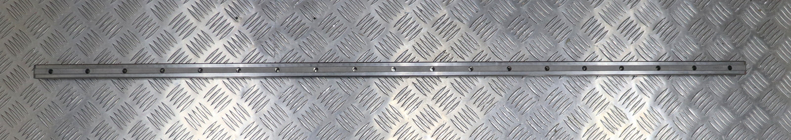 Bild des Artikels REXROTH-Führungsschiene-KSA-025-SNS-H-MNR:-R160526331-Länge-1136mm-unbenutzt