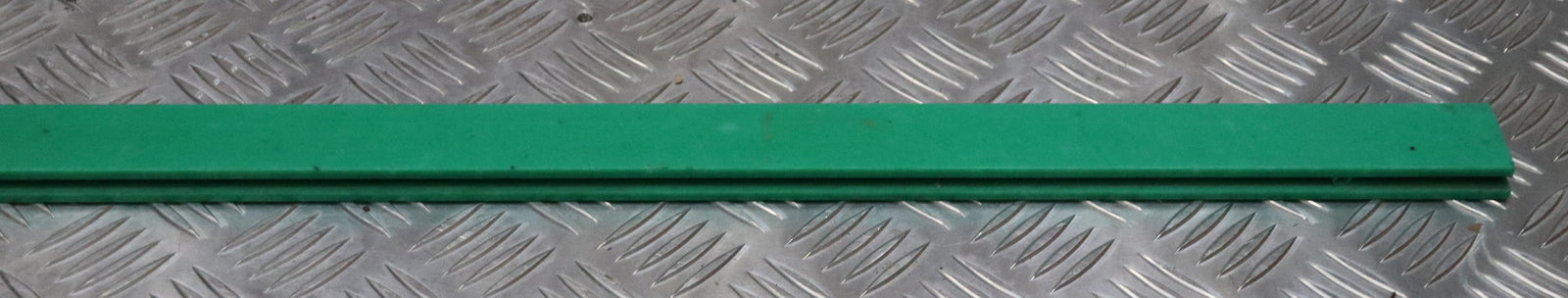 Bild des Artikels FUCHS-Gleitleiste-CF9H12-M.C-Schiene-3818-breiteste-Stelle-38mm