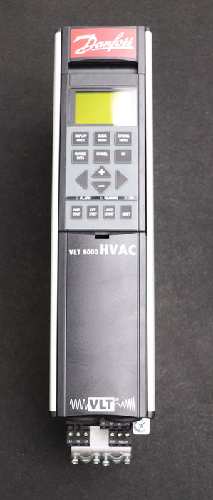 Bild des Artikels DANFOSS-Frequenzumformer-VLT-6000-HVAC-VLT6003HT4B20STR3DLF00-Art.Nr.-175Z7005