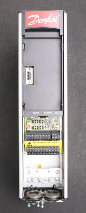 Bild des Artikels DANFOSS-Frequenzumformer-VLT-6000-HVAC-VLT6002HT4B20STR3DLF00-Art.Nr.-175Z7004