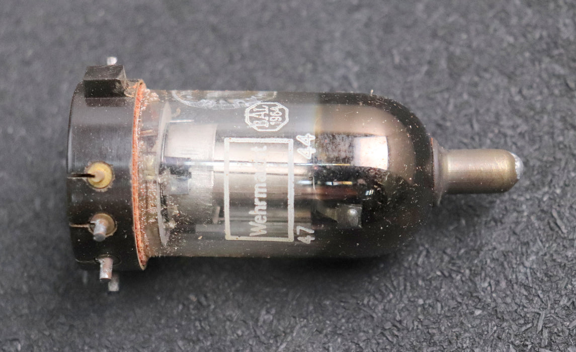 Bild des Artikels LORENZ-Historische-Röhre-LV1-/-LG3-unbenutzt-in-OVP