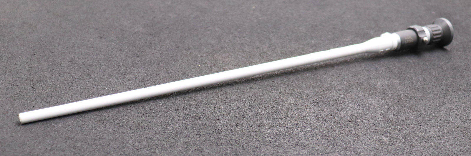 Bild des Artikels STORZ-Endoskop-Borescope-Type-84684CF-3,8-70-80-Ø-3,8mm-Länge-340mm
