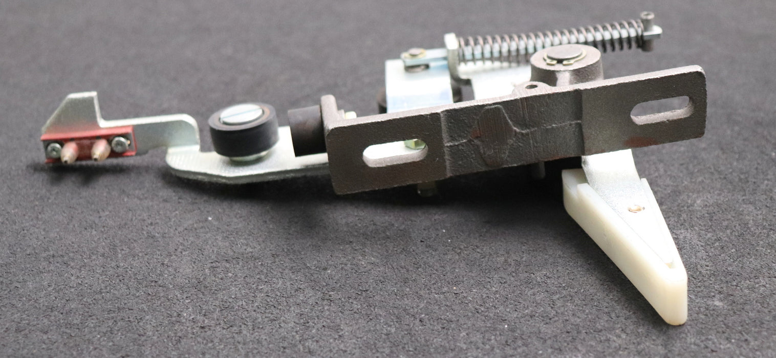 Bild des Artikels SCHMIDT-AUFZUG-/-MEILLER-Verriegelung-rechts-Material-29001519-unbenutzt