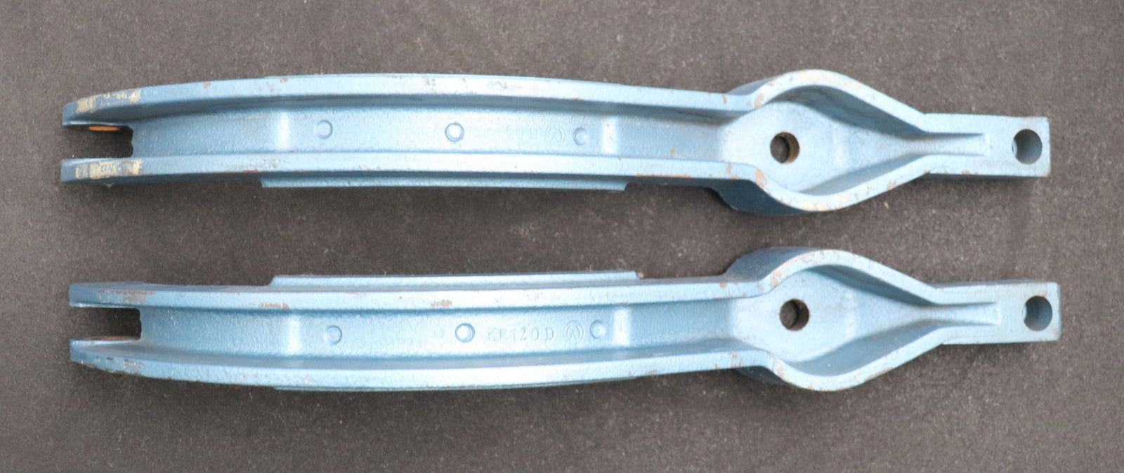 Bild des Artikels SCHMIDT-AUFZUG-Bremsbackensatz-KP-120-D-zum-Aufzugsgetriebe-Typ-FCT-6…..