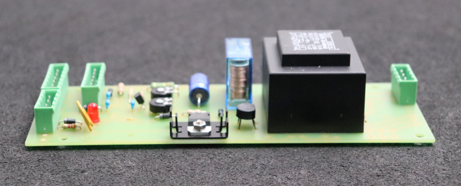 Bild des Artikels BUTZ-+-NEUMAIR-Hilfsstromquelle-HSQ-12V-mit-Platin-HSQ-87.1-Art.Nr.-2490214