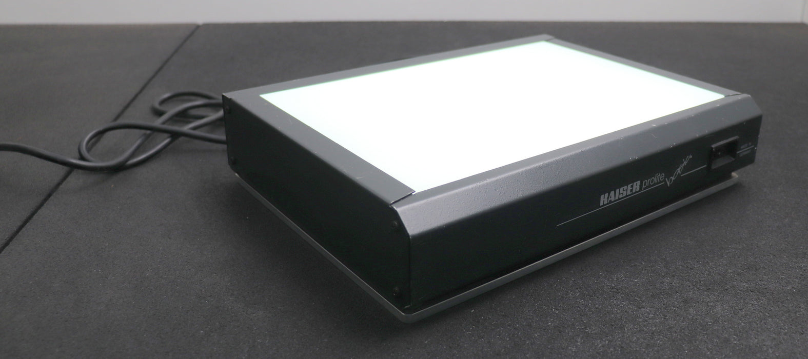 Bild des Artikels KAIER-KFB-Prolite-Basic-2174-mit-Netzstecker-Leuchtfeld-286x200mm