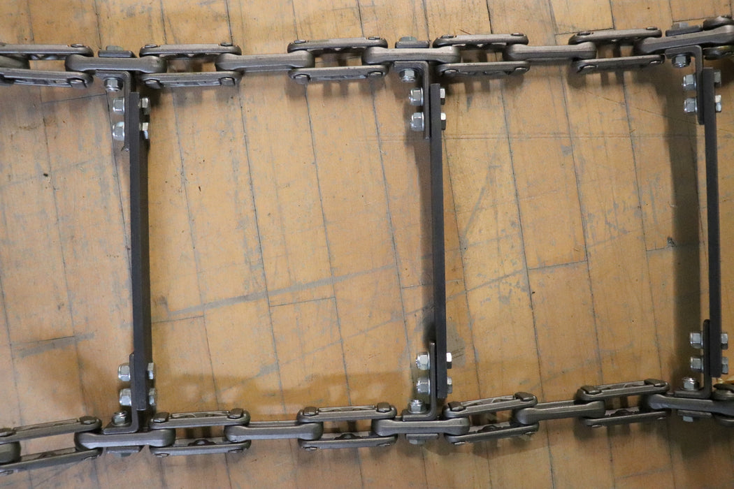 Bild des Artikels BEYSS-Kratzer-Bodenkette-für-Kettenrad-3"-Gesamtlänge-29m-Steghöhe-40mm