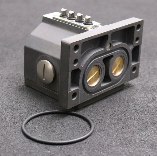 Bild des Artikels EUCHNER-Reihengrenztaster-RGBF-04D12-502-AM-4-Schaltnocken-unbenutzt-in-OVP