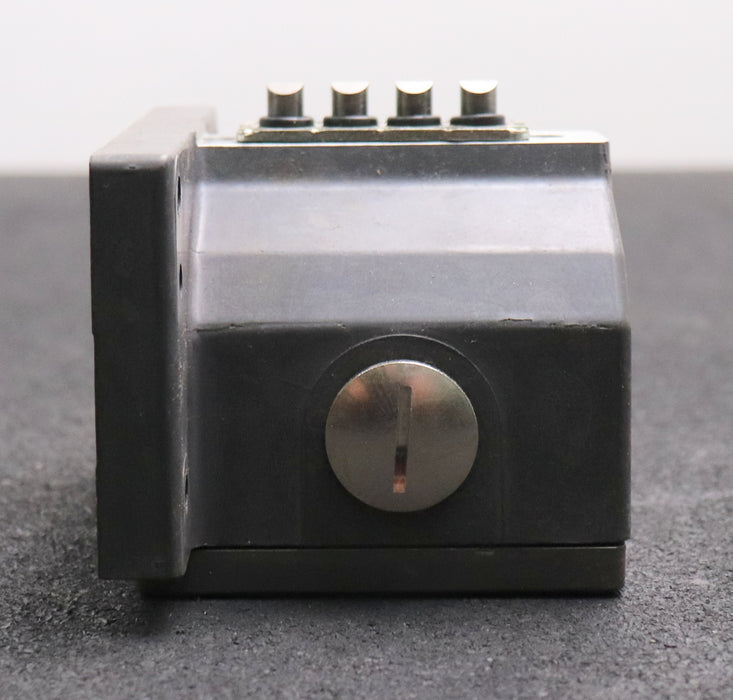 Bild des Artikels EUCHNER-Reihengrenztaster-RGBF-04D12-502-AM-4-Schaltnocken-unbenutzt-in-OVP