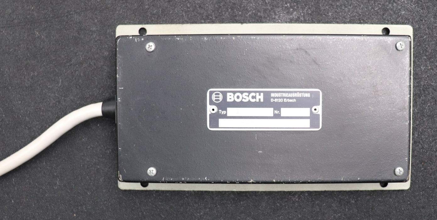 Bild des Artikels BOSCH-Bedienfeld-041900-102-T/Z-PC-400-mit-Anschlusskaben-und-Stecker-male