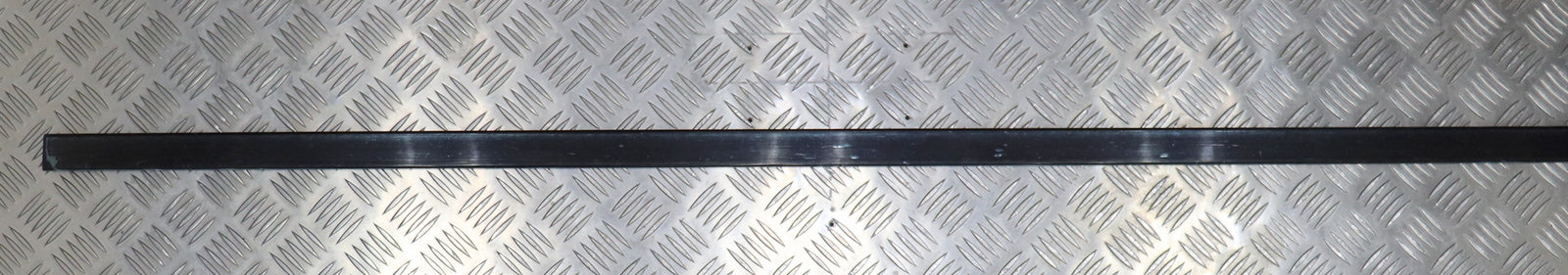 Bild des Artikels SCHMIDT-AUFZÜGE-/-MEILLER-Sensorleiste-Typ-TH2100-Fab.Nr.-673647-Länge-2,5m