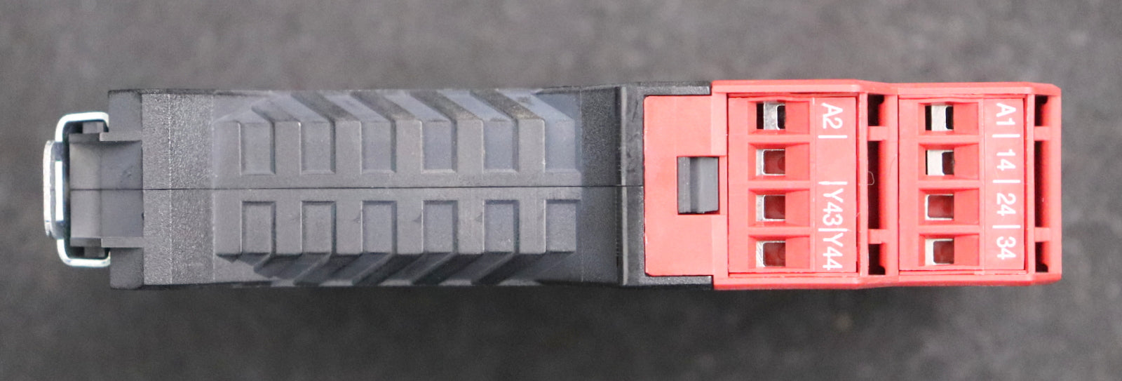 Bild des Artikels TELEMECANIQUE-Sicherheitsrelais-XPS-AC-24VAC-Reaktionszeit-<100ms