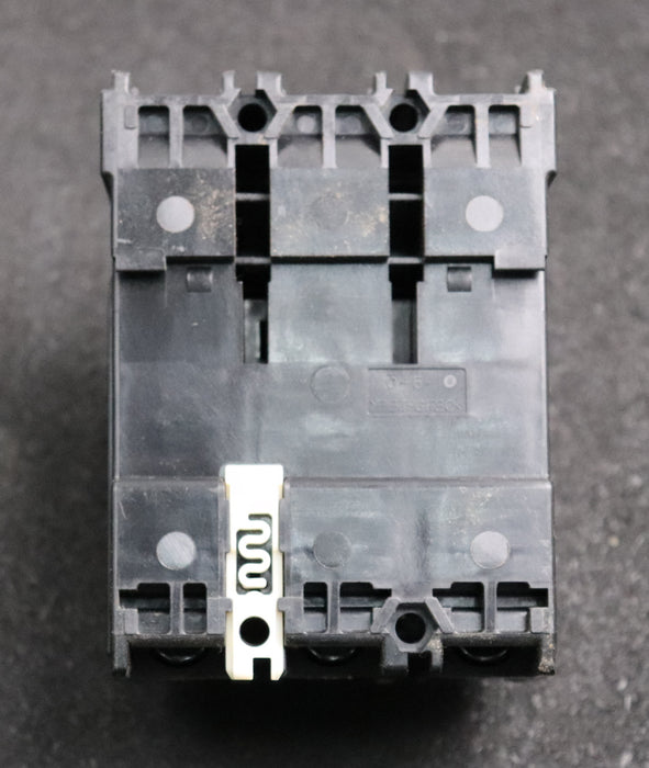 Bild des Artikels FUJI-ELECTRIC-Leistungsschalter-SA33CM-BM3ASC-004-4A-220VAC-5kA-gebraucht
