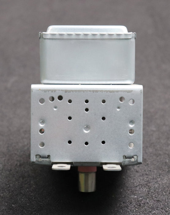 Bild des Artikels PANASONIC-MAGNETRON-MAG-900-2M167B-M23-Heizspannung-3.3V-Energie-850W