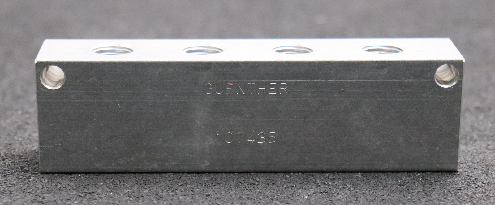 Bild des Artikels GUENTHER-Verteilerblock-107435-2x-G3/8''-8x-G1/4''-Material-Aluminium-unbenutzt