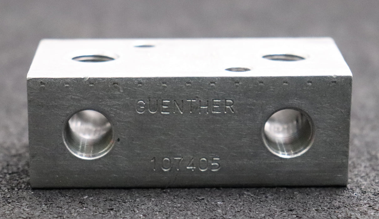 Bild des Artikels GUENTHER-2x-Verteilerblock-107405-8x-G1/4''-Material-Aluminium-Maße-80x40x30mm