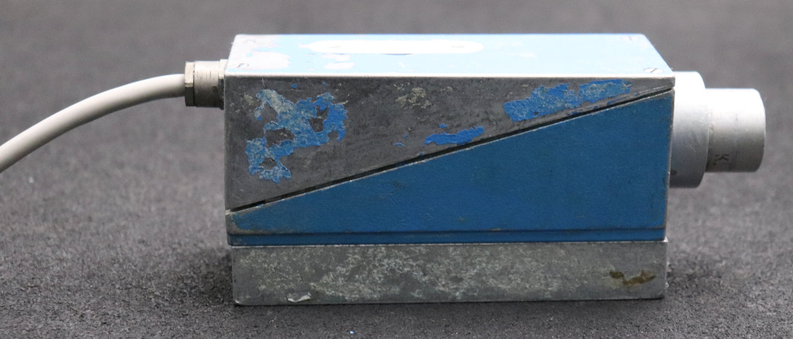 Bild des Artikels HEITRONICS-Infrarot-Strahlungspyrometer-KT-053/B2-0-50°C-Det.-A-7,98-10µm