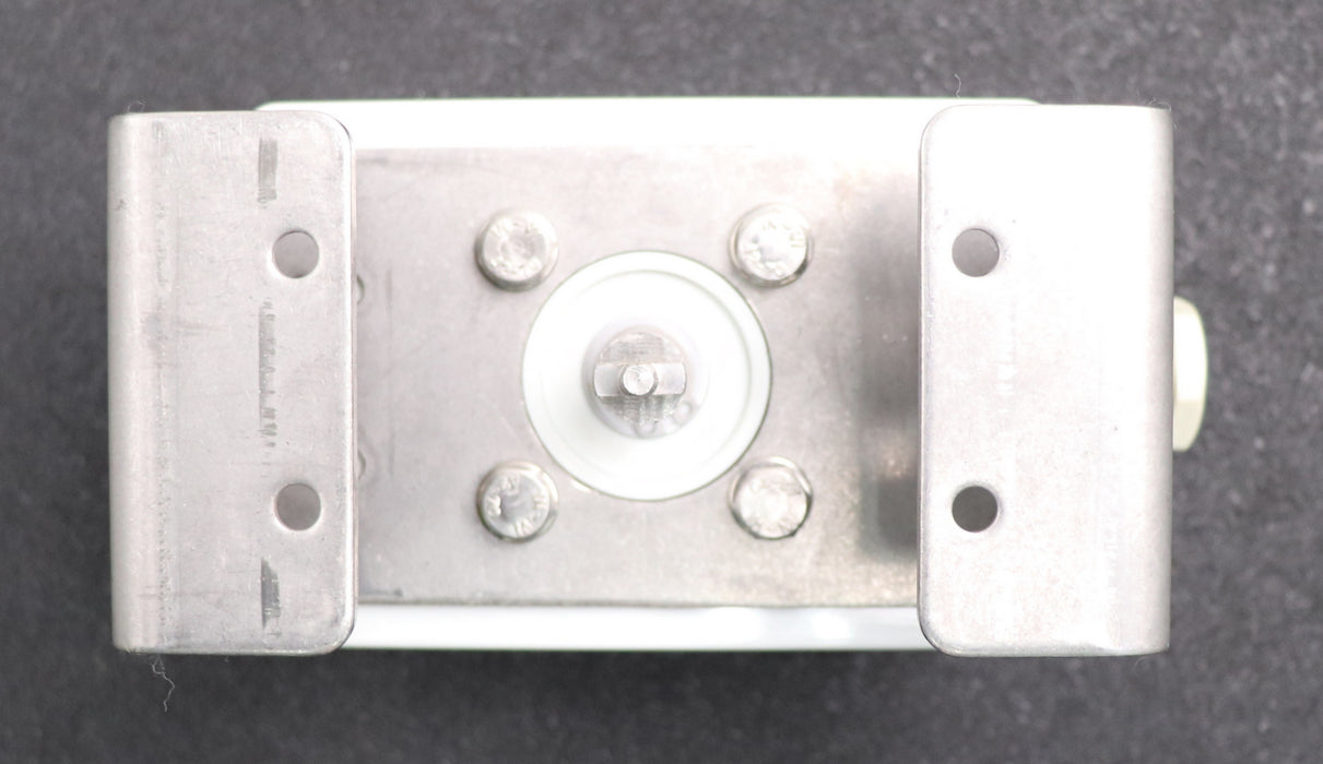 Bild des Artikels AMG-Schlitzinitiator-BOX-010-042-unbenutzt