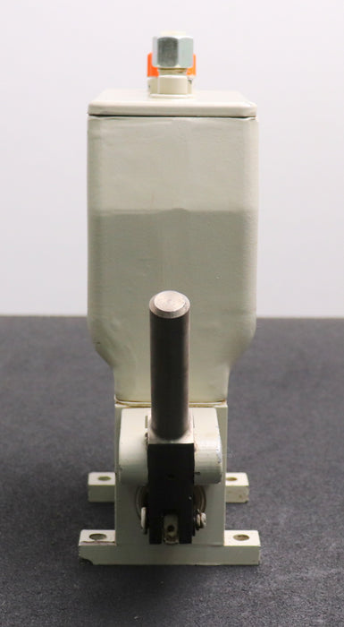 Bild des Artikels AROS-manuelle-Ölpumpe-Typ-AROS-44445-mit-HP-28-HL-gebraucht