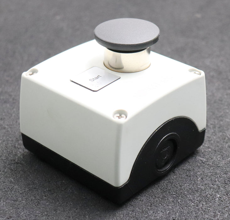 Bild des Artikels SIEMENS-Druckknopf-3SB38…-mit-Buchse-5-Pin-male-unbenutzt