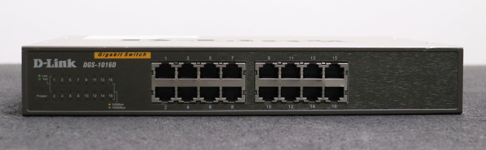 Bild des Artikels D-LINK-Gigabit-Switch-DGS-1016D-16-Ports-gebraucht