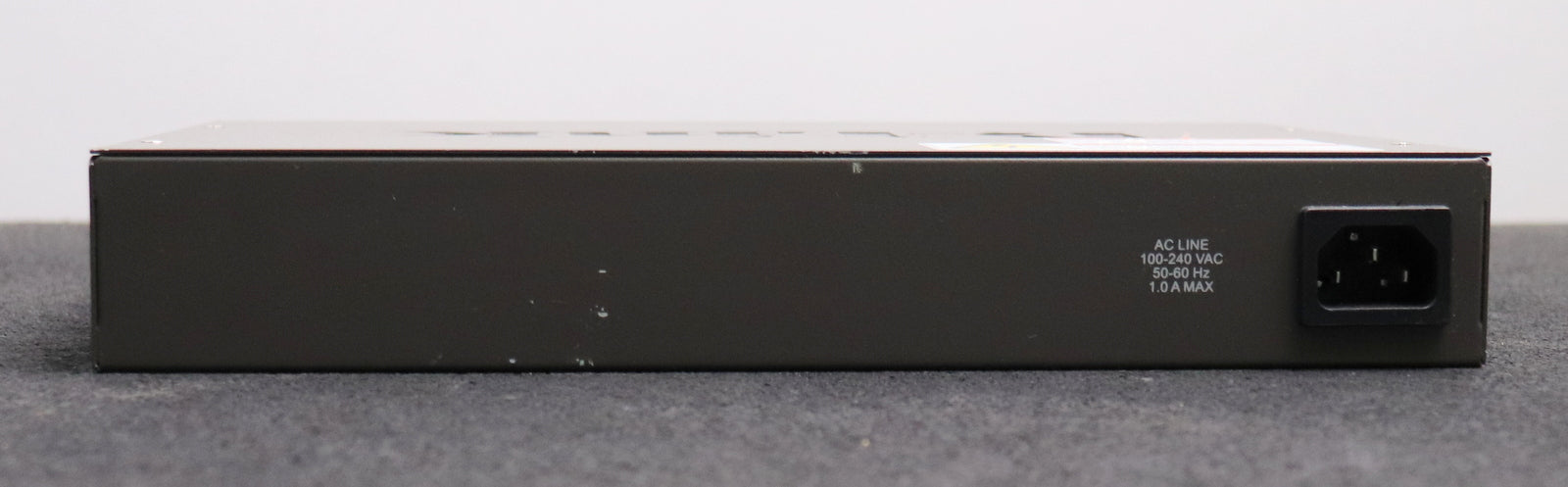 Bild des Artikels D-LINK-Gigabit-Switch-DGS-1016D-16-Ports-gebraucht