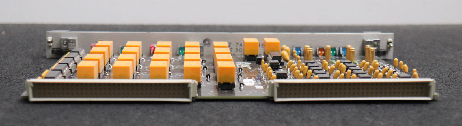 Bild des Artikels AMAT-AKT-Einschubplatine-MF-VME-Interlocks-ASSY-No.-0100-71251-Rev.-01