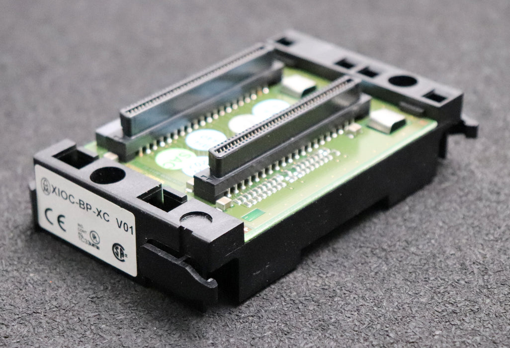 Bild des Artikels MOELLER-Baugruppenträger-Rack-für-2-CPU-XC100/200-XIOC-Module-260793