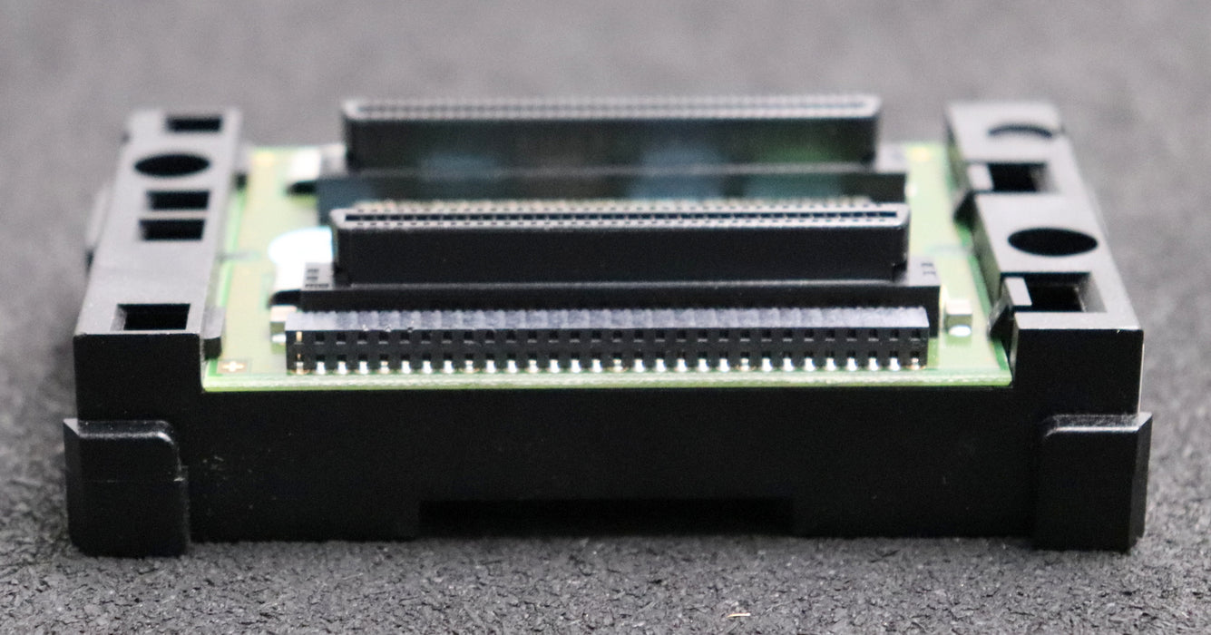 Bild des Artikels MOELLER-Baugruppenträger-Rack-für-2-CPU-XC100/200-XIOC-Module-260793