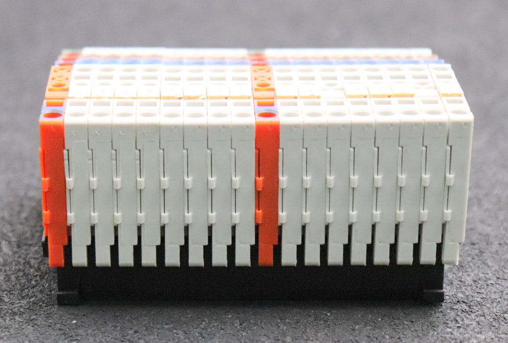 Bild des Artikels SIEMENS-Klemmblock-18-fach-mit-2x-8WA2011-3KE02-+-16x-8WA2011-3KE10-gebraucht