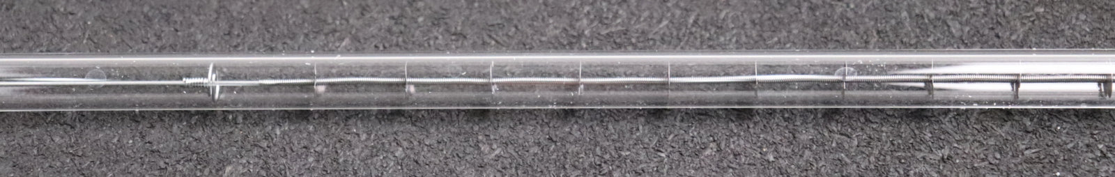 Bild des Artikels HERAEUS-NOBLELIGHT-kurzwelliger-Rundrohr-Infrarotstrahler-1200W-230V-Nr-33292088