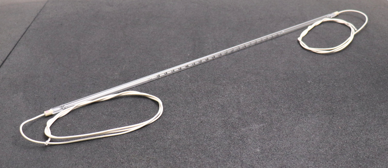 Bild des Artikels HERAEUS-NOBLELIGHT-kurzwelliger-Rundrohr-Infrarotstrahler-1200W-230V-Nr-33292149