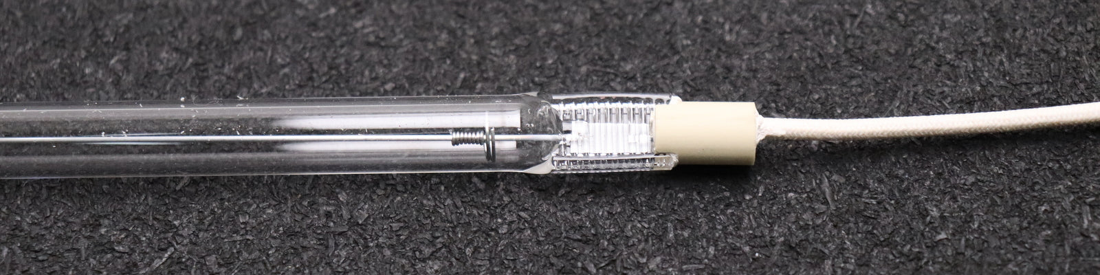 Bild des Artikels HERAEUS-NOBLELIGHT-kurzwelliger-Rundrohr-Infrarotstrahler-1200W-230V-Nr-33292149